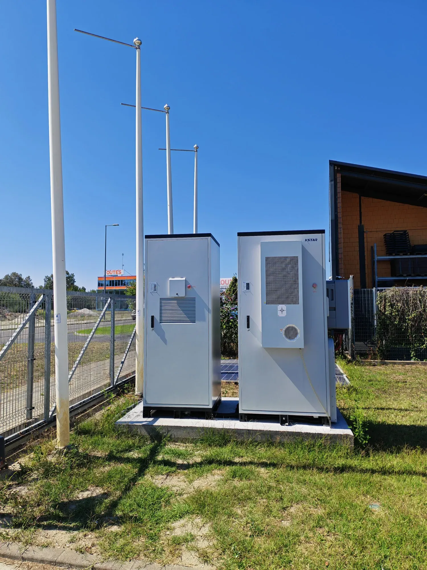 Kültéri ipari energiatároló rendszer